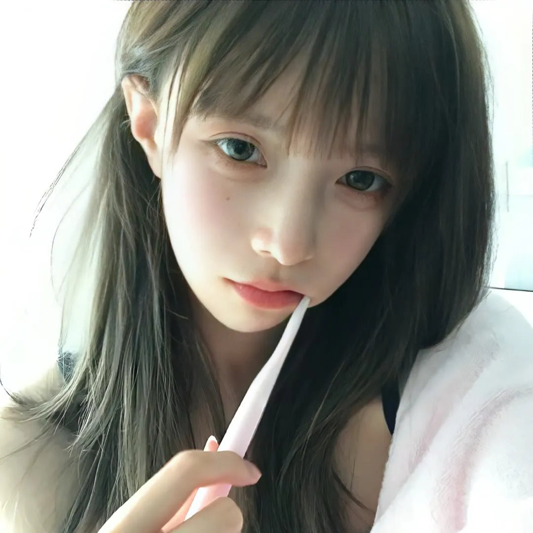 眼神阳光的男孩